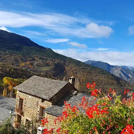 Holiday home Espectacular De Montana Pirineos, *