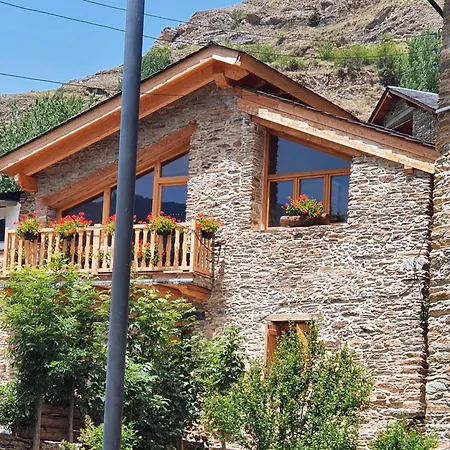 Espectacular De Montana Pirineos,